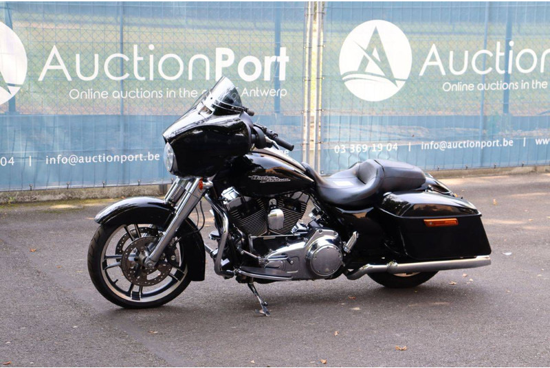 Мотоцикл Harley-Davidson Street Glide: фото 9 Мотоцикл Harley-Davidson Street Glide: фото 9