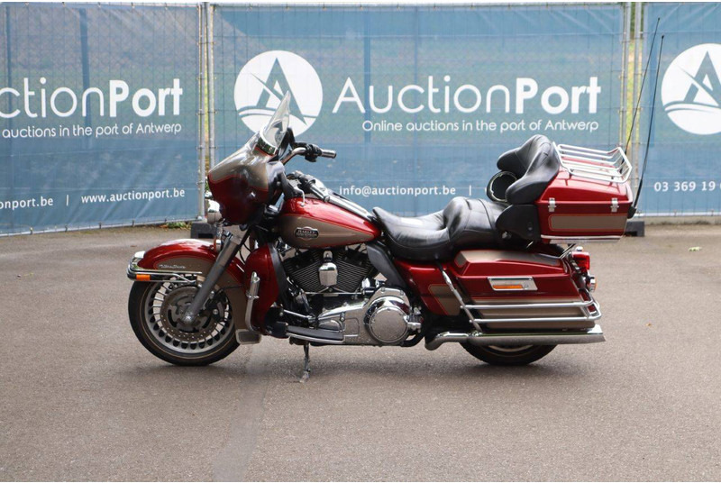 Harley-Davidson Ultra Classic - Мотоцикл: фото 2 Harley-Davidson Ultra Classic - Мотоцикл: фото 2