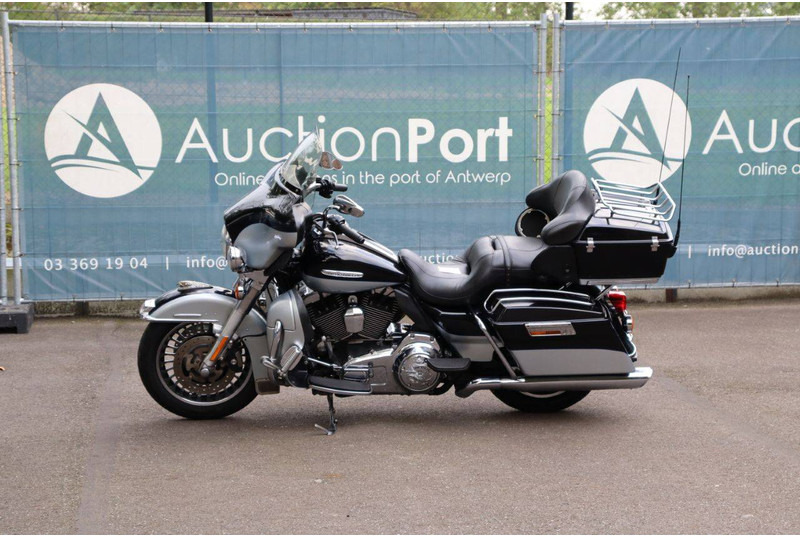 Harley-Davidson Ultra Classic - Мотоцикл: фото 1 Harley-Davidson Ultra Classic - Мотоцикл: фото 1