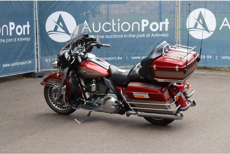 Harley-Davidson Ultra Classic - Мотоцикл: фото 3 Harley-Davidson Ultra Classic - Мотоцикл: фото 3