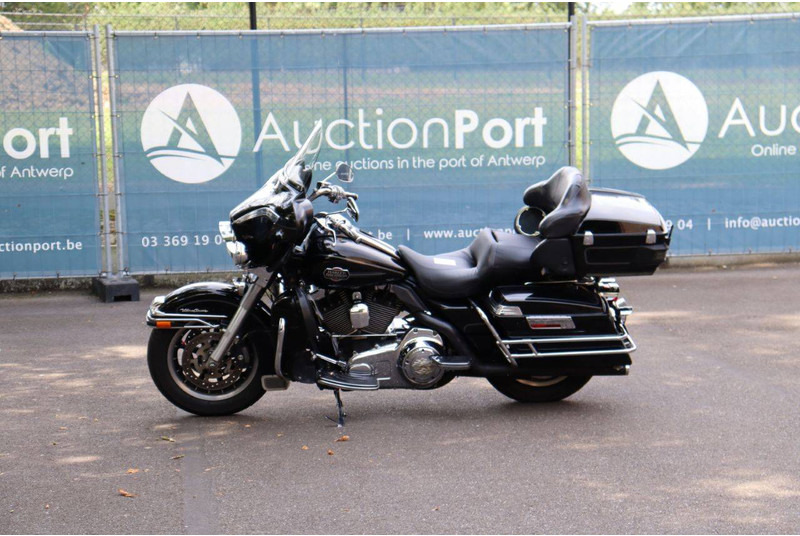 Harley-Davidson Ultra Classic - Мотоцикл: фото 1 Harley-Davidson Ultra Classic - Мотоцикл: фото 1