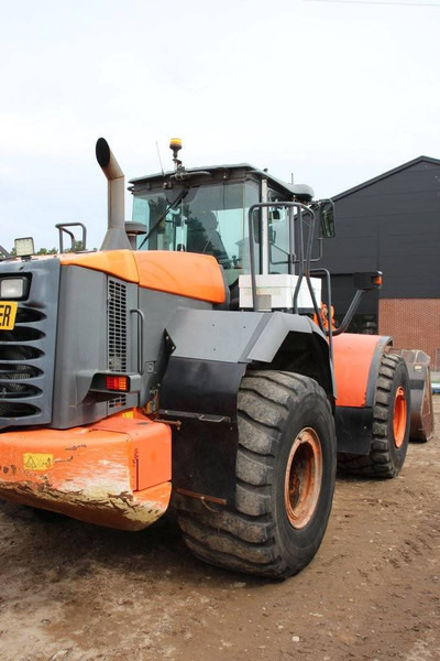 Hitachi ZW250 - Колёсный погрузчик: фото 5 Hitachi ZW250 - Колёсный погрузчик: фото 5