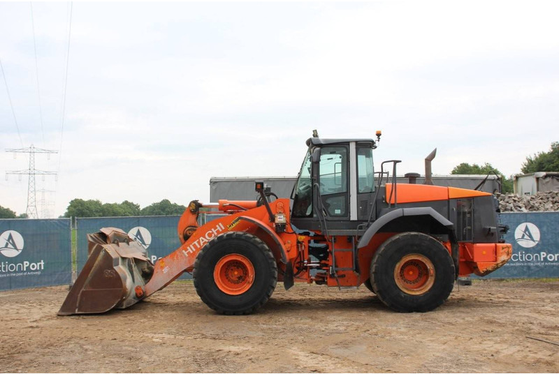 Hitachi ZW250 - Колёсный погрузчик: фото 2 Hitachi ZW250 - Колёсный погрузчик: фото 2