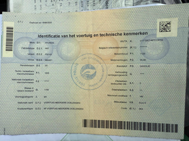 Седан Hyundai i20 1.1 CRDI: фото 14