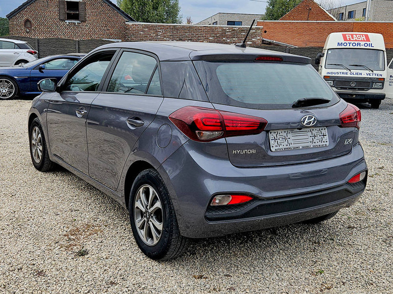 Hyundai i20 1.2 - Седан: фото 3 Hyundai i20 1.2 - Седан: фото 3