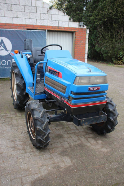 Трактор Iseki Landleader 247: фото 6 Трактор Iseki Landleader 247: фото 6