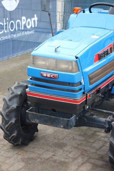 Трактор Iseki Landleader 247: фото 9 Трактор Iseki Landleader 247: фото 9