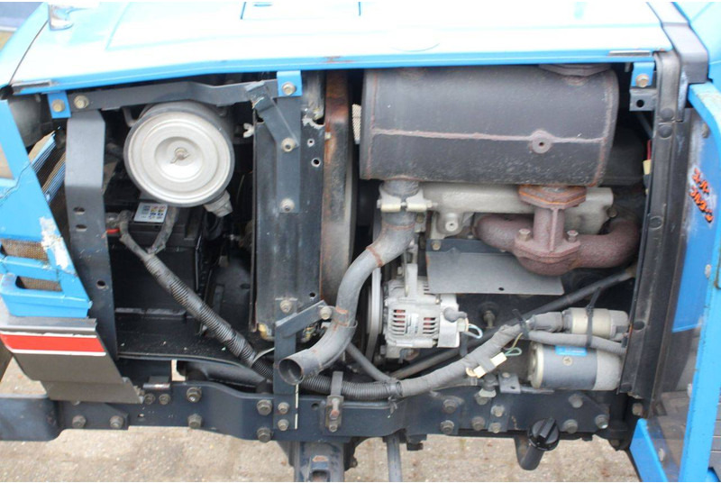 Трактор Iseki Landleader 247: фото 11 Трактор Iseki Landleader 247: фото 11