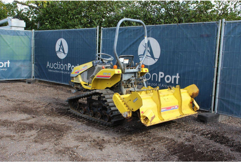 Iseki TPC 15 Piccoro - Трактор: фото 3 Iseki TPC 15 Piccoro - Трактор: фото 3