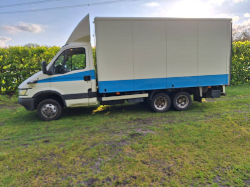 Iveco 40C - Фургон с закрытым кузовом: фото 4 Iveco 40C - Фургон с закрытым кузовом: фото 4