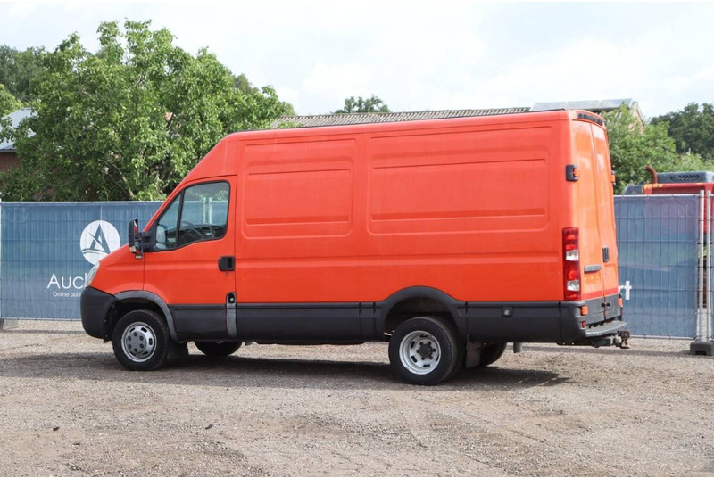 Iveco Daily 35J12B43A - Цельнометаллический фургон: фото 3 Iveco Daily 35J12B43A - Цельнометаллический фургон: фото 3