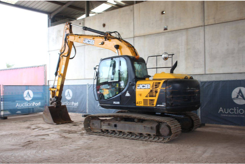 JCB JS130LC - Гусеничный экскаватор: фото 3 JCB JS130LC - Гусеничный экскаватор: фото 3