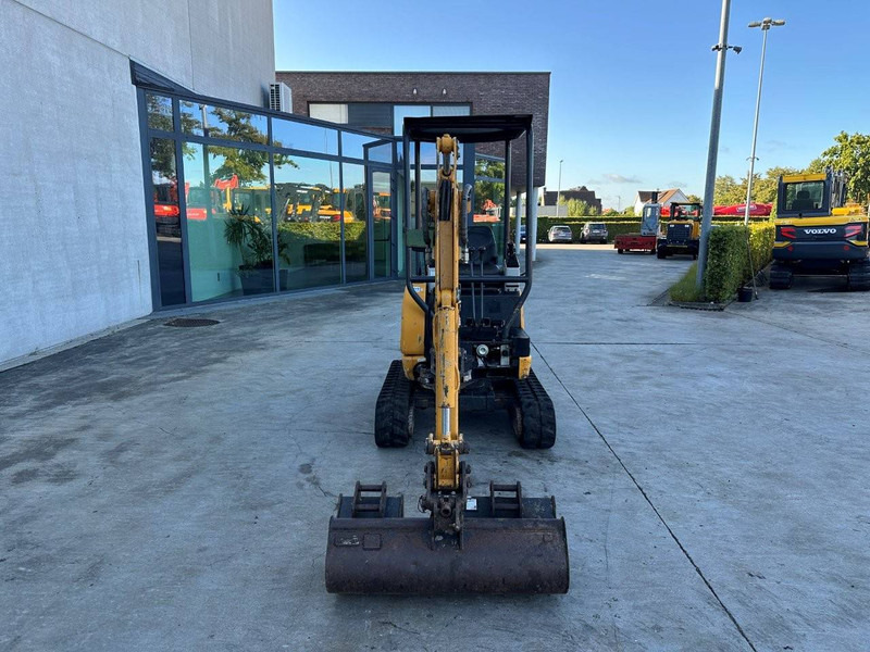 Kato 17VXE - Мини-экскаватор: фото 2 Kato 17VXE - Мини-экскаватор: фото 2