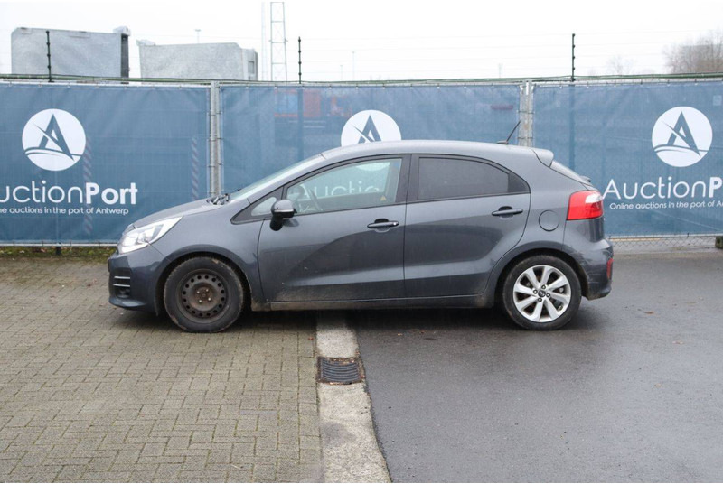 Kia Rio - Седан: фото 2 Kia Rio - Седан: фото 2