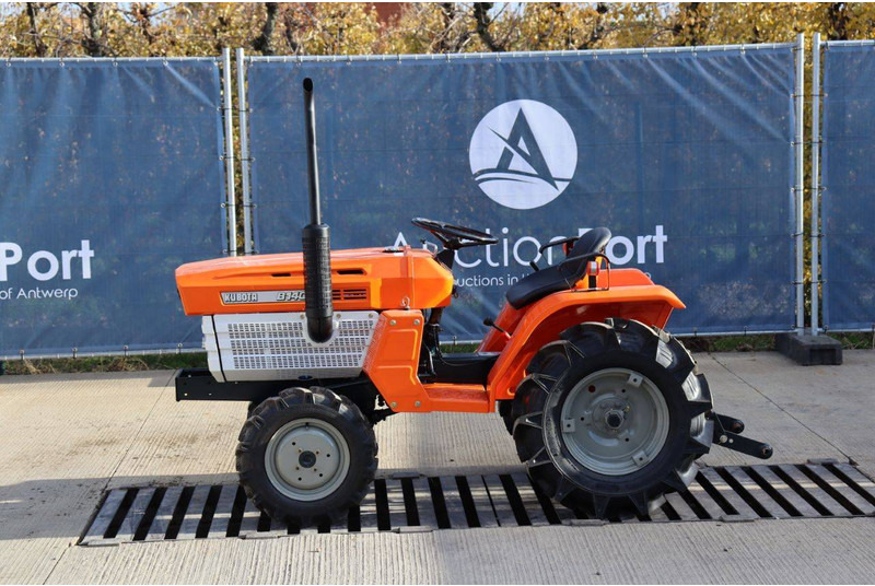 Kubota B1400DT - Трактор: фото 2 Kubota B1400DT - Трактор: фото 2