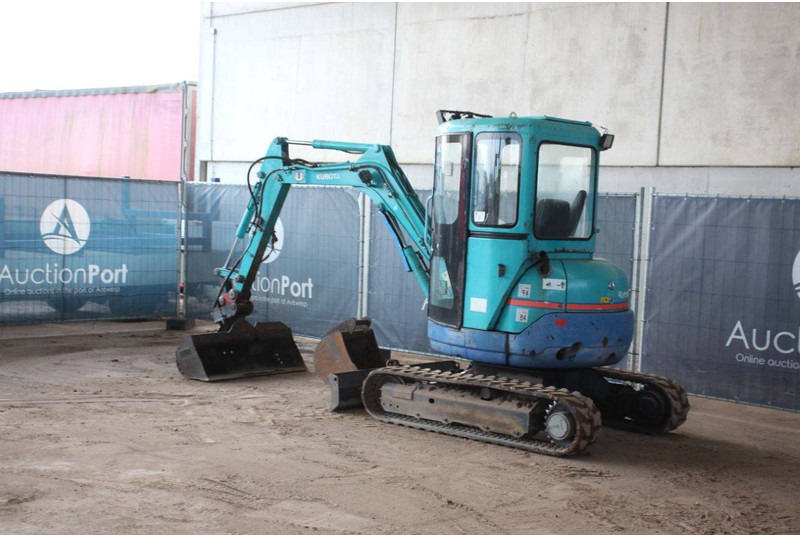 Kubota U-35 - Гусеничный экскаватор: фото 3 Kubota U-35 - Гусеничный экскаватор: фото 3