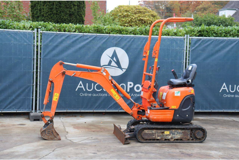 Kubota U10-3 - Мини-экскаватор: фото 1 Kubota U10-3 - Мини-экскаватор: фото 1
