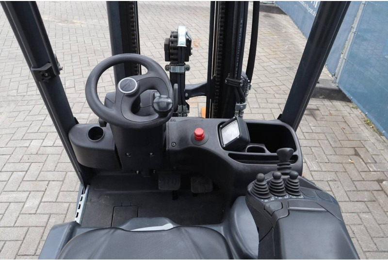 Электропогрузчик Linde E14-02: фото 18 Электропогрузчик Linde E14-02: фото 18