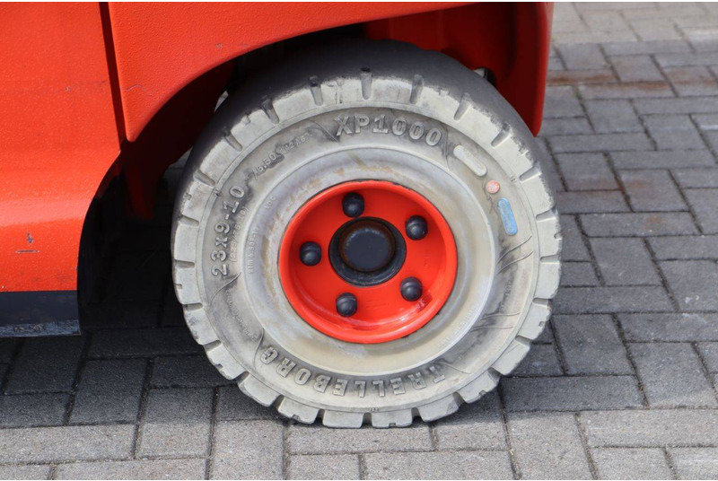 Электропогрузчик Linde E40HL-01/600: фото 15 Электропогрузчик Linde E40HL-01/600: фото 15