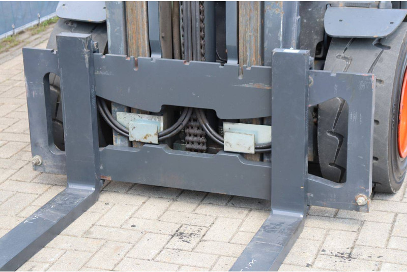 Электропогрузчик Linde E40HL-01/600: фото 11 Электропогрузчик Linde E40HL-01/600: фото 11