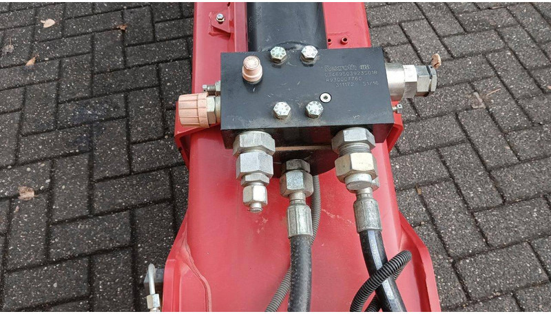 Manitou - Сцепное устройство: фото 5 Manitou - Сцепное устройство: фото 5