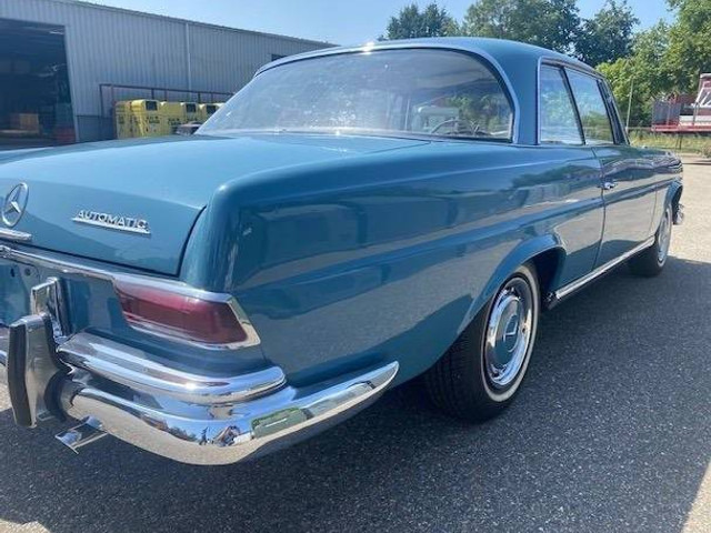 Mercedes-Benz 220 SE coupe Automatic - Седан: фото 3 Mercedes-Benz 220 SE coupe Automatic - Седан: фото 3