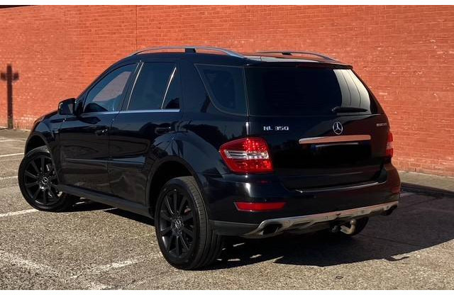 Mercedes-Benz M-Klasse ML 350 CDI BLUETEС - Седан: фото 2 Mercedes-Benz M-Klasse ML 350 CDI BLUETEС - Седан: фото 2