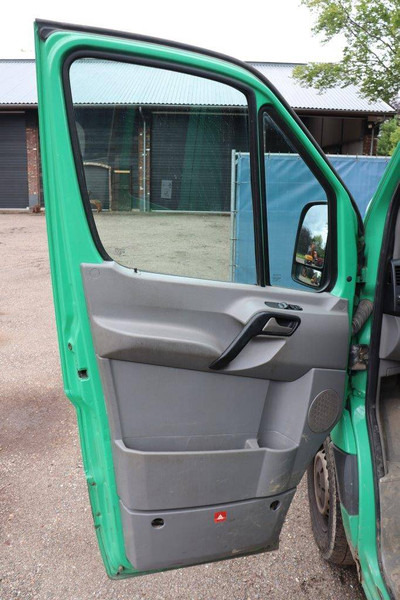 Цельнометаллический фургон Mercedes-Benz Sprinter 315 CDI: фото 19 Цельнометаллический фургон Mercedes-Benz Sprinter 315 CDI: фото 19