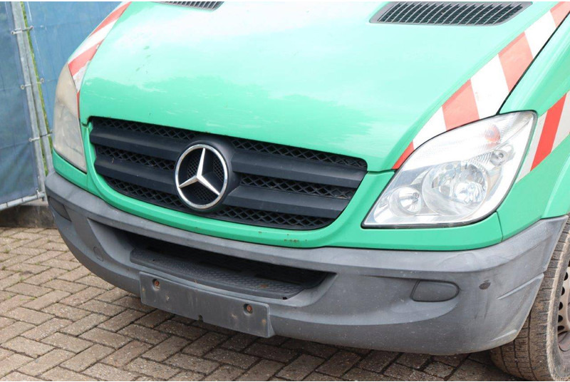 Цельнометаллический фургон Mercedes-Benz Sprinter 315 CDI: фото 9 Цельнометаллический фургон Mercedes-Benz Sprinter 315 CDI: фото 9