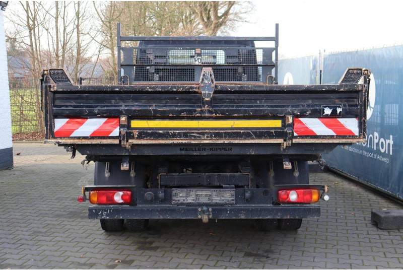 Mitsubishi Fuso - Грузовик бортовой/ Платформа: фото 4 Mitsubishi Fuso - Грузовик бортовой/ Платформа: фото 4