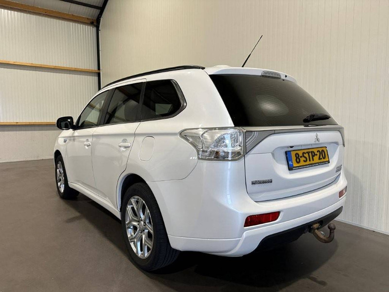 Mitsubishi Outlander PHEV SUV - Внедорожник: фото 3 Mitsubishi Outlander PHEV SUV - Внедорожник: фото 3