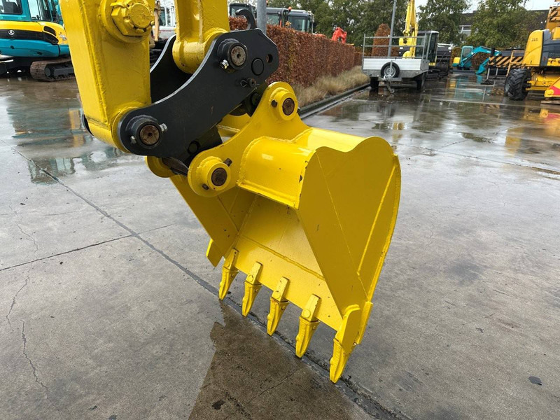 Гусеничный экскаватор Neuson 8003: фото 10 Гусеничный экскаватор Neuson 8003: фото 10