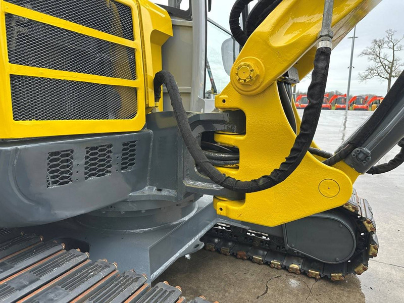 Гусеничный экскаватор Neuson 8003: фото 15 Гусеничный экскаватор Neuson 8003: фото 15