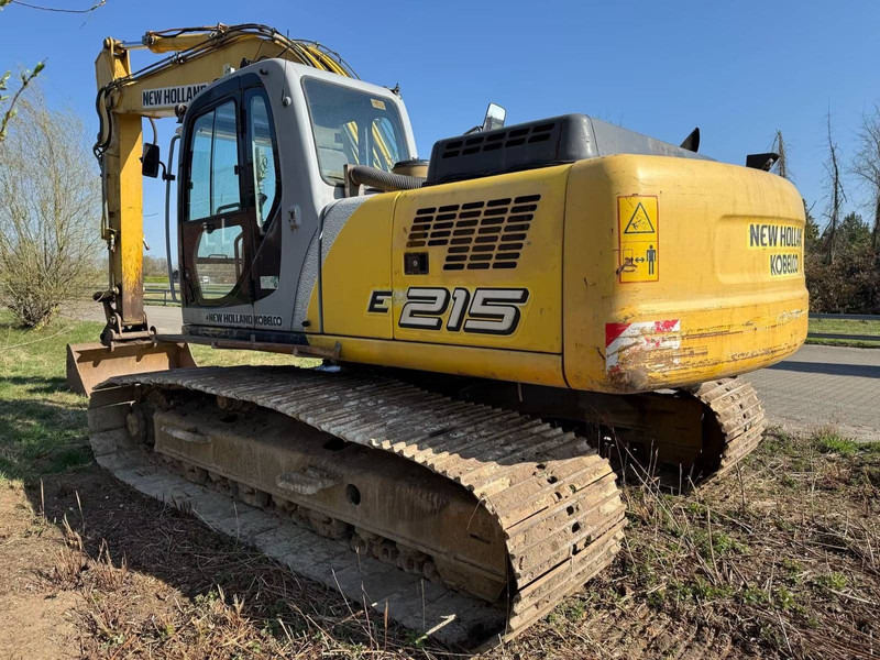 New Holland E215 - Гусеничный экскаватор: фото 2 New Holland E215 - Гусеничный экскаватор: фото 2