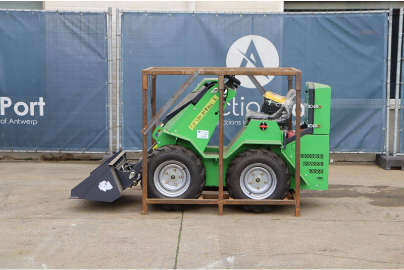 Nycheki SK-K105 - Колёсный погрузчик: фото 2 Nycheki SK-K105 - Колёсный погрузчик: фото 2