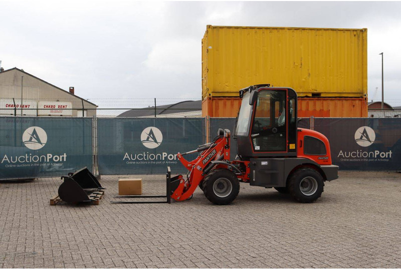 Panther 10-08 - Колёсный погрузчик: фото 1 Panther 10-08 - Колёсный погрузчик: фото 1