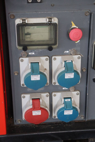 Электрогенератор SDMO R22: фото 17 Электрогенератор SDMO R22: фото 17