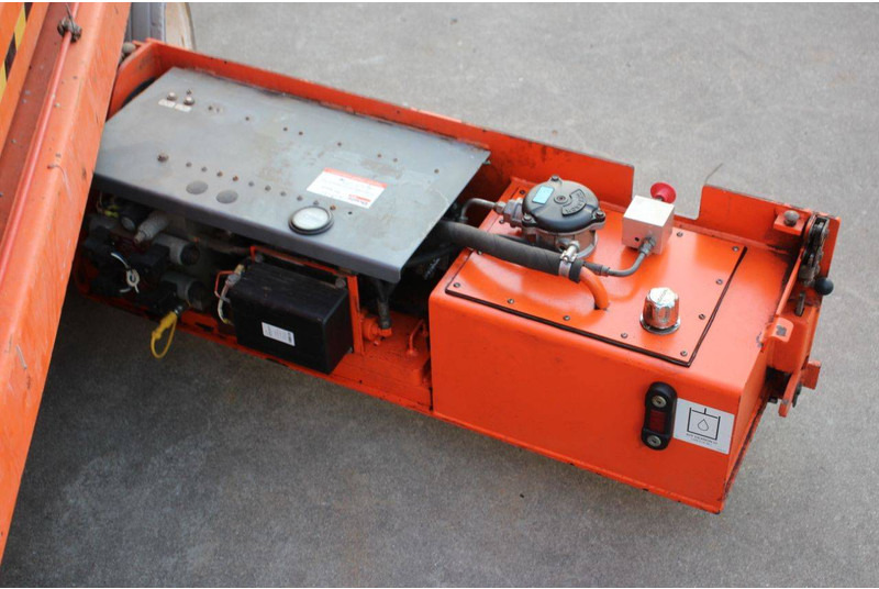 Ножничный подъемник Skyjack SJ4632: фото 13