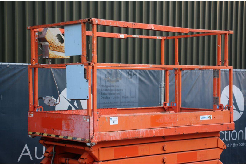 Ножничный подъемник Skyjack SJ4632: фото 10