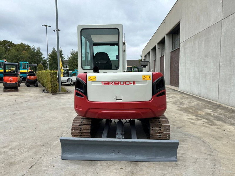 Takeuchi TB160C - Гусеничный экскаватор: фото 5 Takeuchi TB160C - Гусеничный экскаватор: фото 5