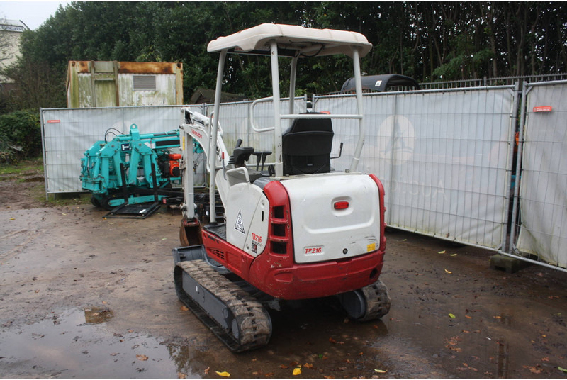 Takeuchi TB216 - Мини-экскаватор: фото 3 Takeuchi TB216 - Мини-экскаватор: фото 3
