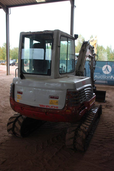 Takeuchi TB250 - Гусеничный экскаватор: фото 5 Takeuchi TB250 - Гусеничный экскаватор: фото 5