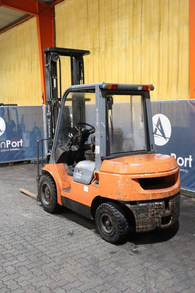 Toyota 02-7FDF30 - Дизельный погрузчик: фото 4 Toyota 02-7FDF30 - Дизельный погрузчик: фото 4