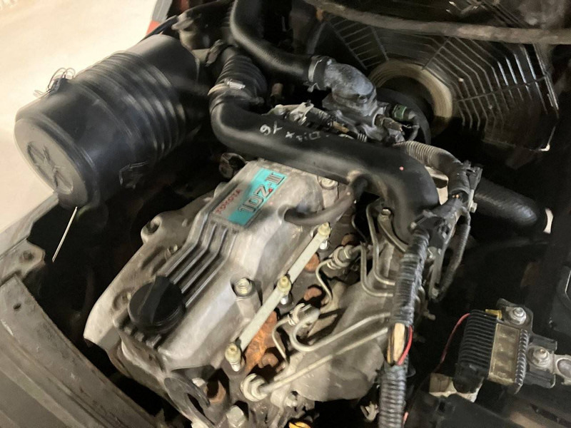 Дизельный погрузчик Toyota 02-8FDF18: фото 13