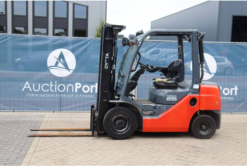 Toyota 06-8FD25F - Дизельный погрузчик: фото 1 Toyota 06-8FD25F - Дизельный погрузчик: фото 1