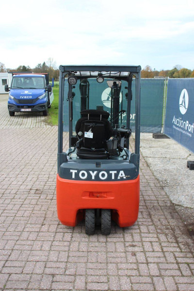 Toyota 16 - Электропогрузчик: фото 4 Toyota 16 - Электропогрузчик: фото 4