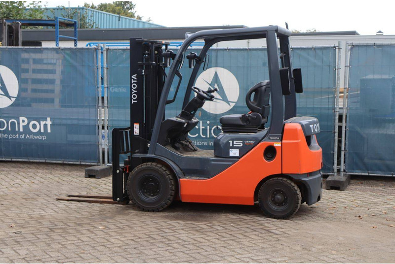 Toyota 42-8FDL15 - Дизельный погрузчик: фото 3 Toyota 42-8FDL15 - Дизельный погрузчик: фото 3