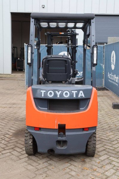 Toyota 42-8FDL15 - Дизельный погрузчик: фото 5 Toyota 42-8FDL15 - Дизельный погрузчик: фото 5