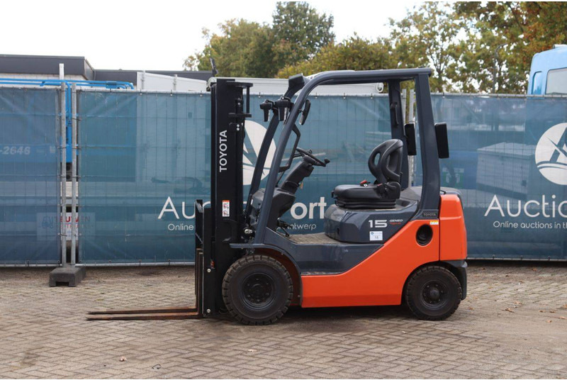 Toyota 42-8FDL15 - Дизельный погрузчик: фото 1 Toyota 42-8FDL15 - Дизельный погрузчик: фото 1