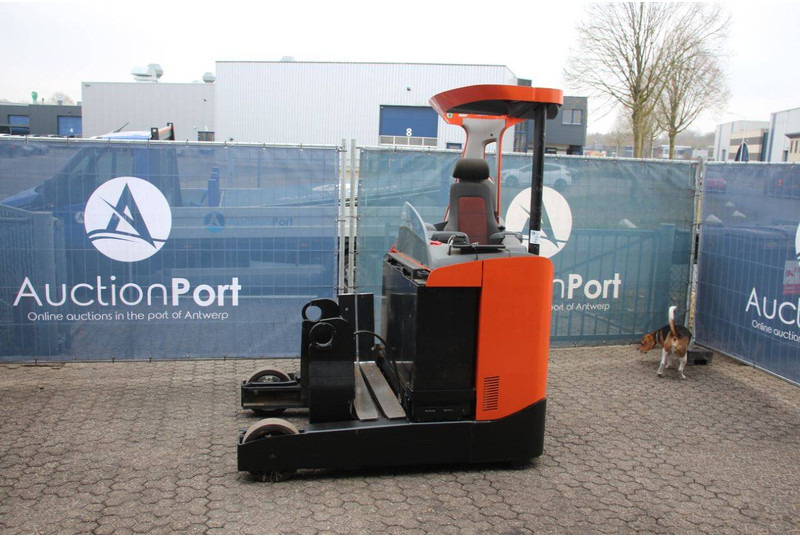 Toyota RRE180 - Ричтрак: фото 1 Toyota RRE180 - Ричтрак: фото 1